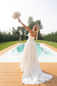 Italian Wedding elegant detail bride swimming pool