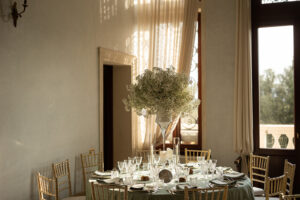 Italian Wedding elegant detail Villa Selvatico tablescape flowers