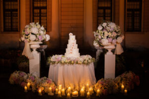 Italian Wedding Villa Foscarini elegantcake flowers candles