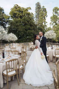 Italian Wedding Villa Selvatico elegant couple